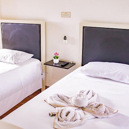 Hotel Primavera Betim Buitenkant foto